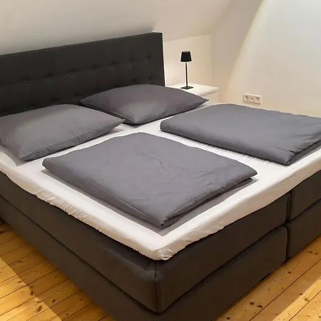 Koeln Bonn Delux Burgblick Lägenhet