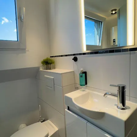 Koeln Bonn Delux Burgblick Lägenhet