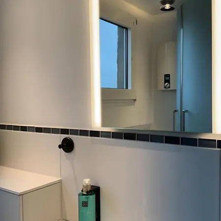 Koeln Bonn Delux Burgblick * Bornheim (Rheinland)