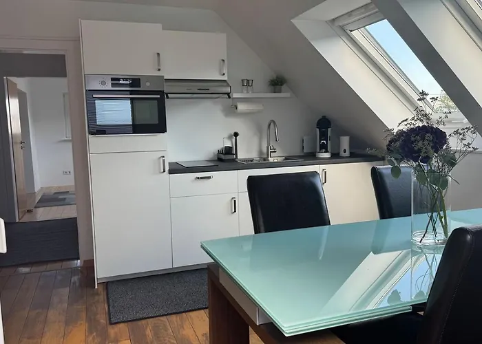 Koeln Bonn Delux Burgblick