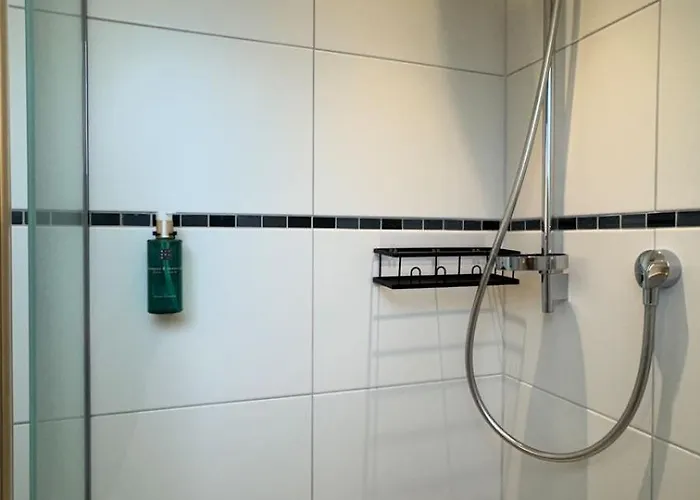 Koeln Bonn Delux Burgblick *